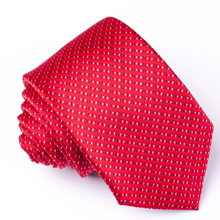Červená kravata vzor