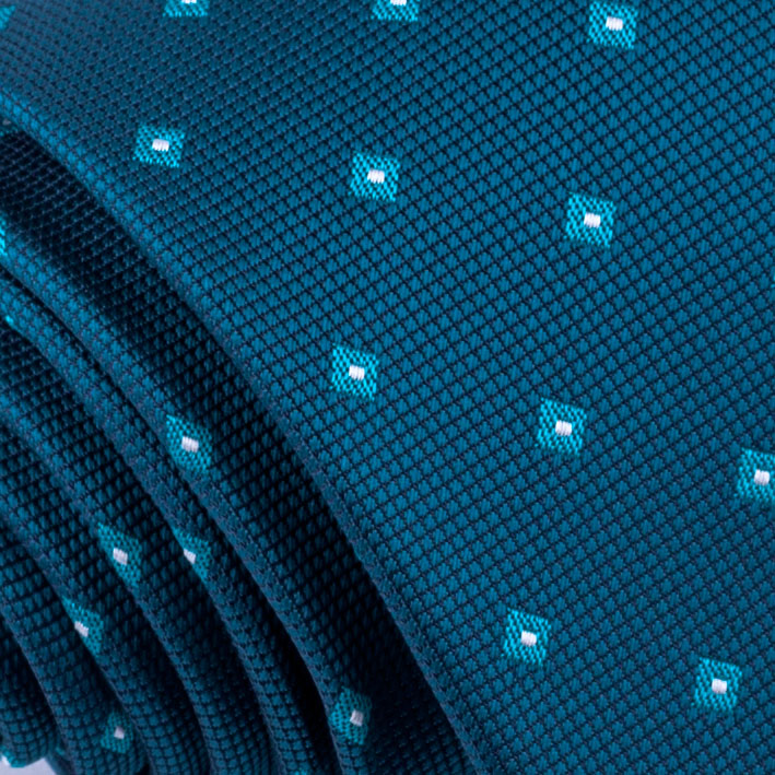 Modrá kravata s puntíky detail